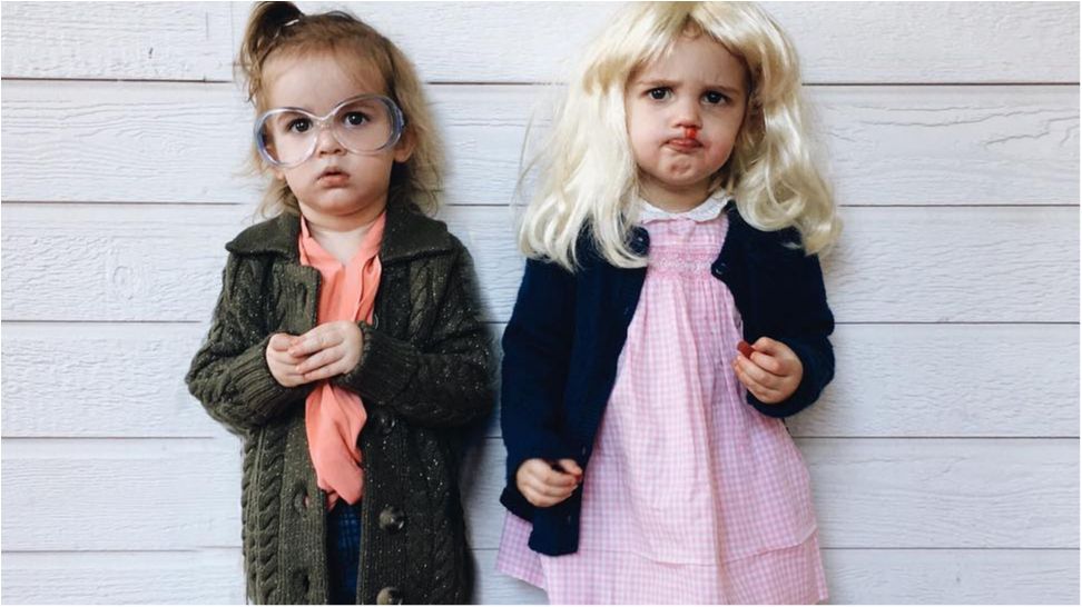 Милі близнючки в костюмах до Хелловіну стали зірками мережі