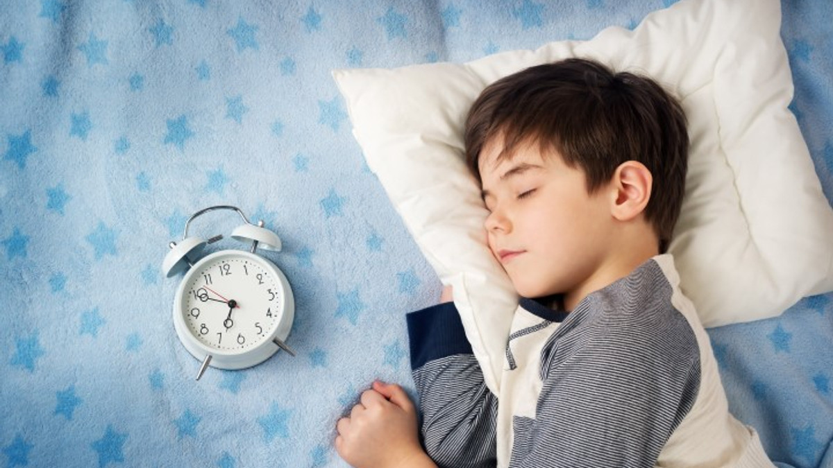 Вчені визначили ідеальний час для здорового сну: Інфографіка - фото 1