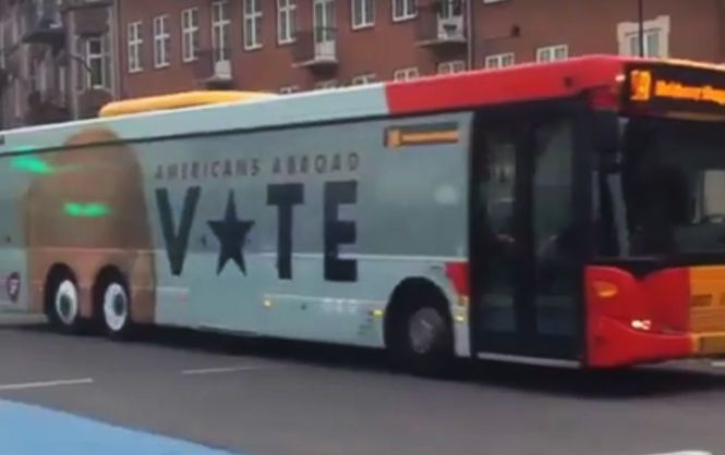 З'явилося відео, як "божевільний" Трамп їздить вулицями Данії
