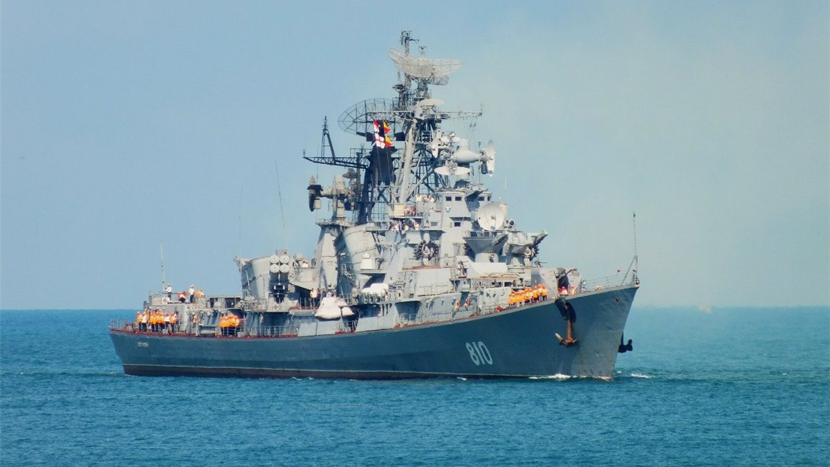 Російський бойовий корабель рушив з Криму до Сирії - фото 1