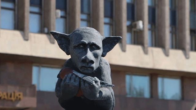 В образі імператора, біля Леніна: кримчани описали, яким має бути пам’ятник Путіну - фото 112999