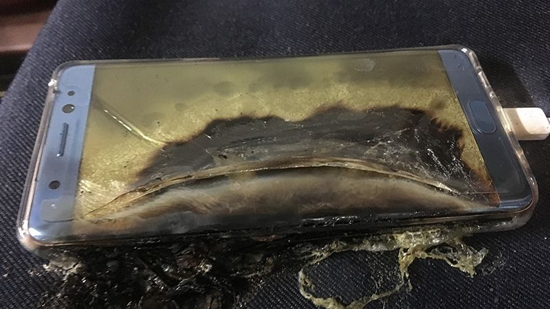 Вибух Samsung Galaxy Note 7 - фото 1
