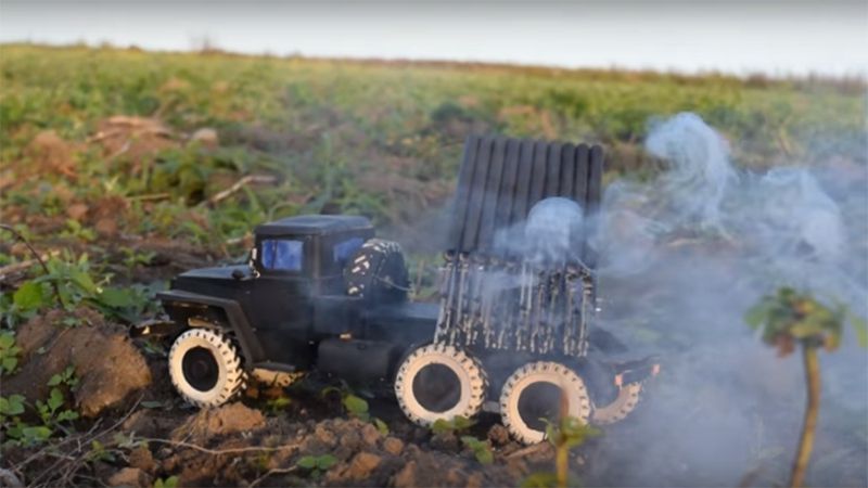 Білорус побудував робочий "Град" з паперу: вражаюче відео