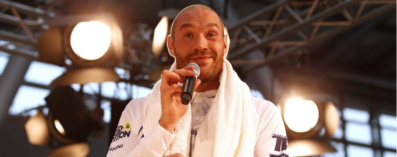 Промоутер Ф'юрі прокоментував відмову боксера від чемпіонських поясів