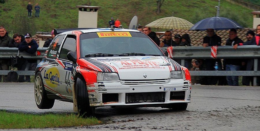 На перегонах у Сан-Марино авто налетіло у натовп глядачів