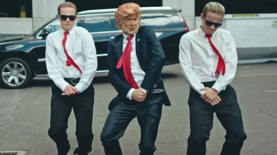 Трамп і Клінтон зійшлися в танцювальному батлі: кумедне відео