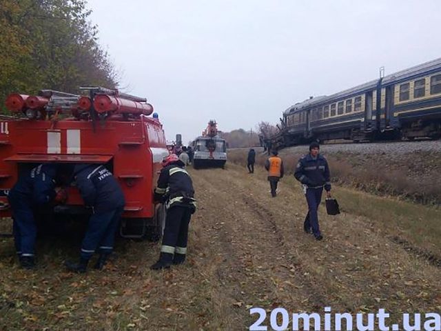 Смертельна ДТП на Вінниччині: лісовоз зіткнувся з потягом - фото 111725