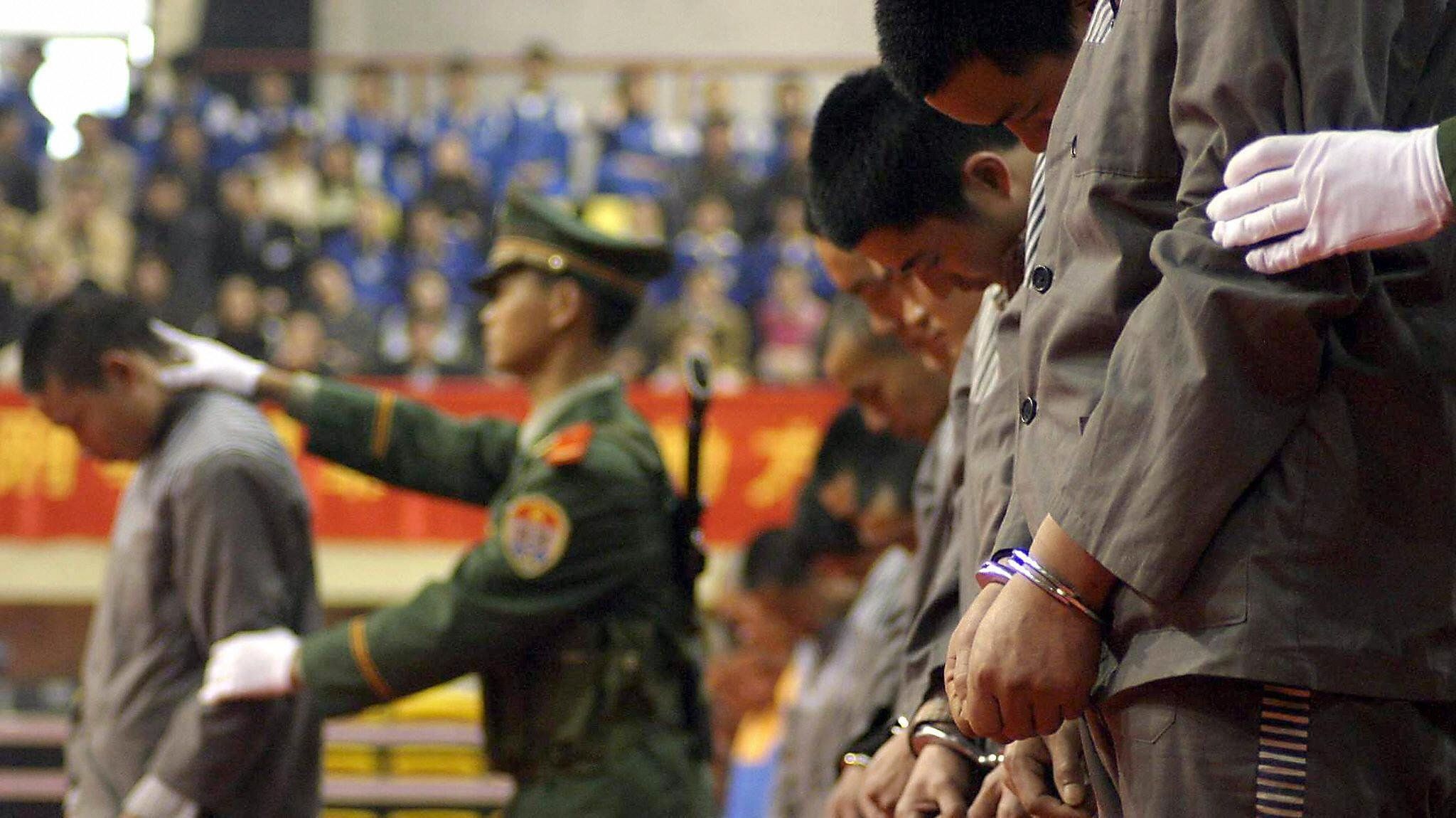 В Китаї через хабар стратять екс-чиновника