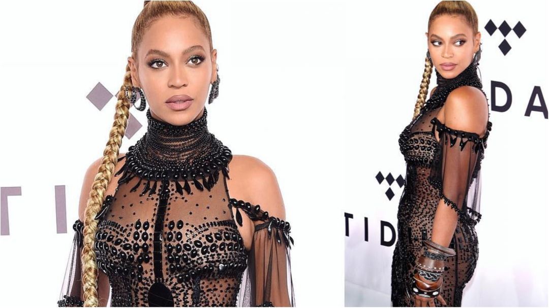 Бейонсе вразила прихильників прозорою сукнею