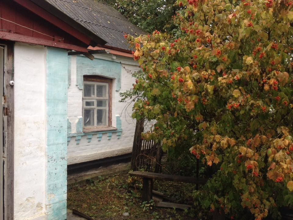 Невідомий благодійник подарував переселенці будинок - фото 1