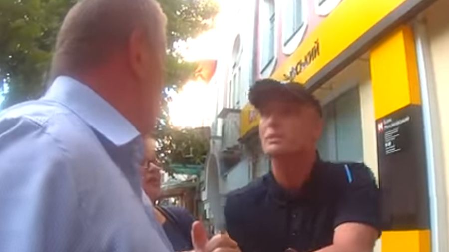 Скандальний суддя з Полтави влаштував перепалку з поліцейськими