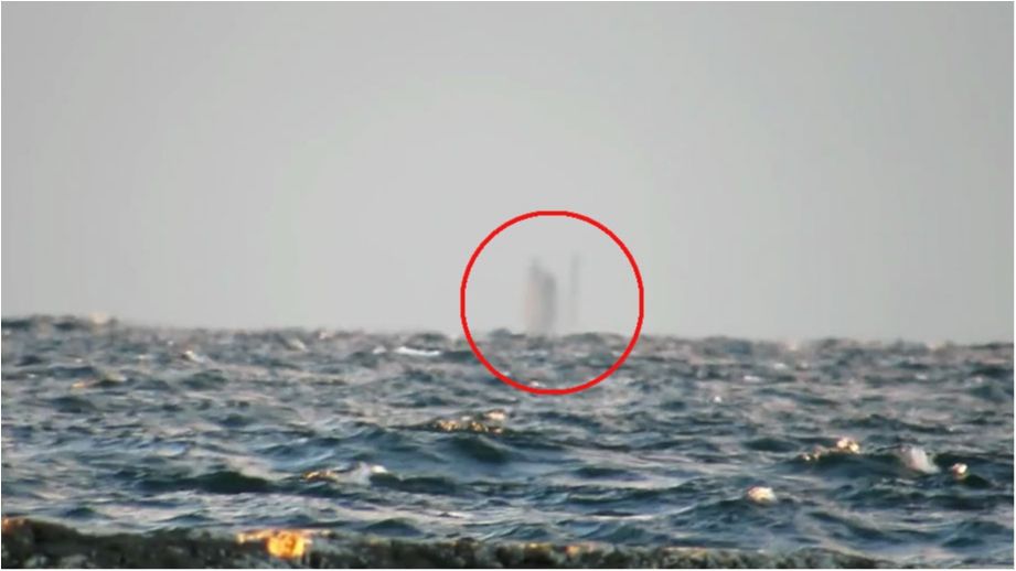 У США помітили таємничий "корабель-привид"