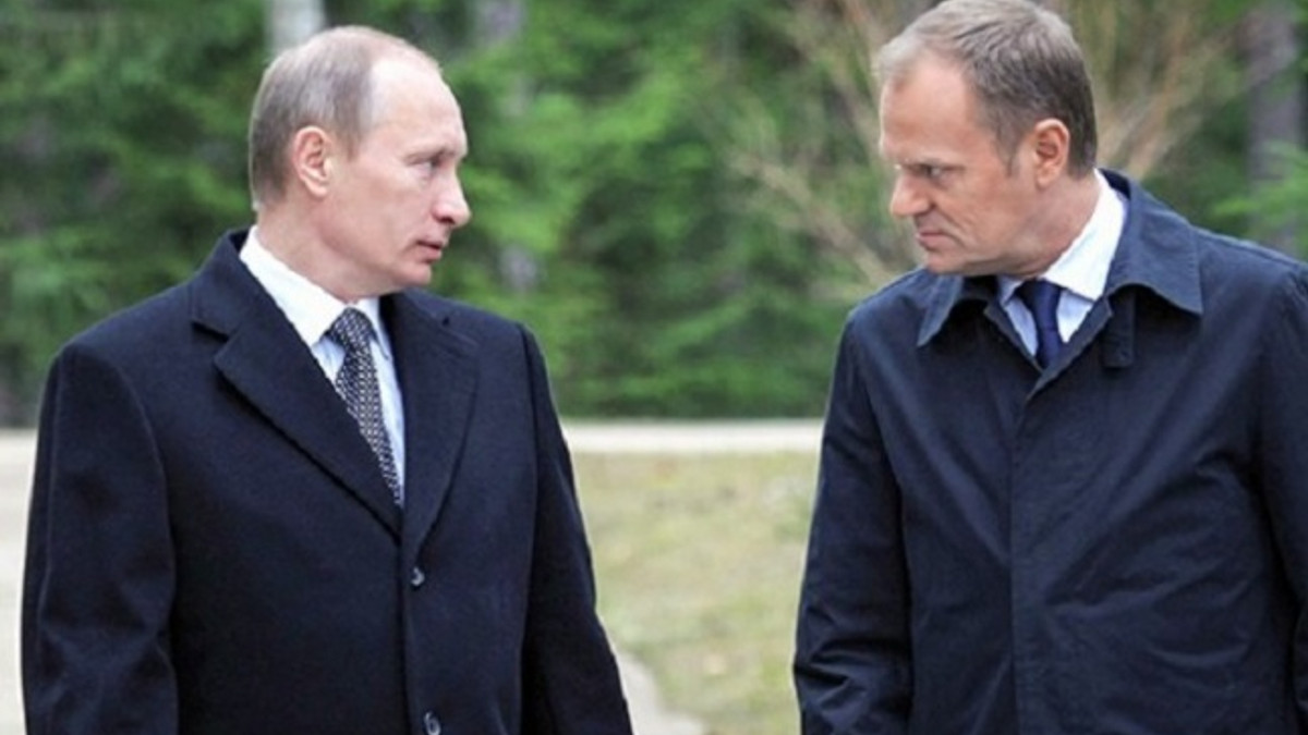 Польща оприлюднила розмову Путіна і Туска в день Смоленської катастрофи - фото 1
