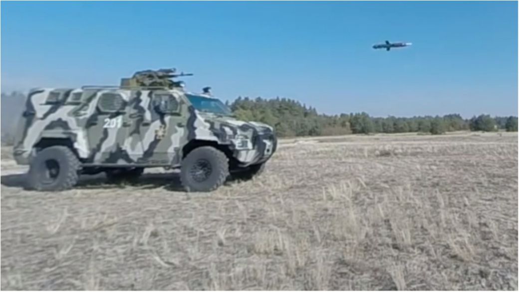 Порошенко похвалився новою інноваційною зброєю України