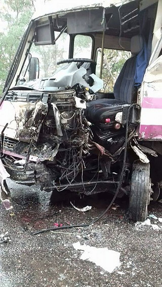 На Вінничині сталася страшна ДТП з рейсовим автобусом - фото 113374