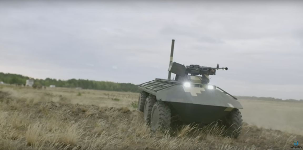 Особливу увагу було приділено транспортному засобу "Фантом" - фото 1