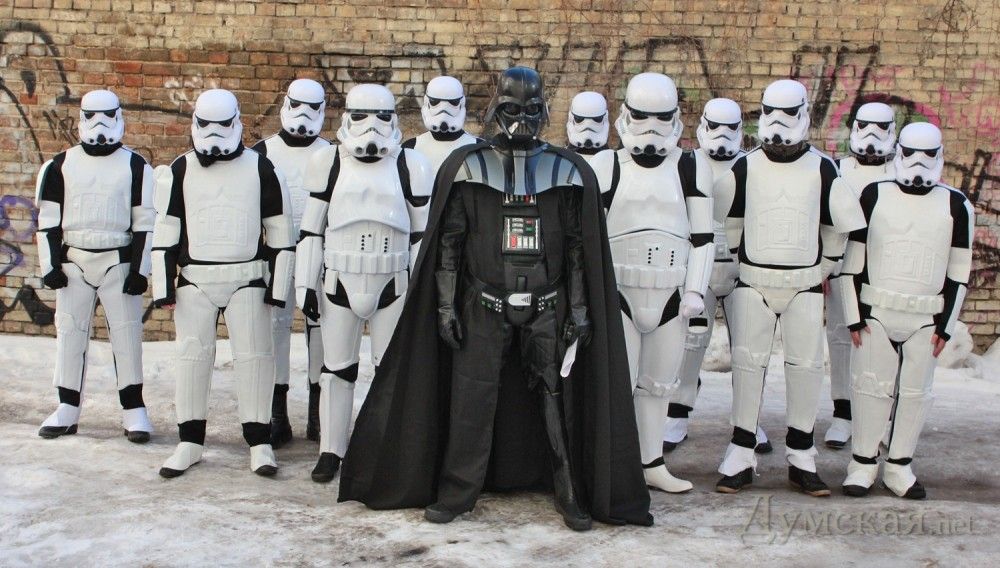 Штурмовики Дарта Вейдера рятують Одесу від наслідків шторму - фото 1