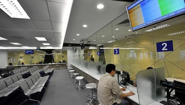 Посольство Польщі спростило процедуру видачі віз українцям