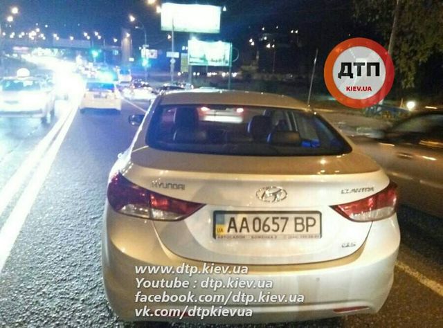 ДТП у Києві: П'яний водій влаштував подвійну аварію - фото 111948