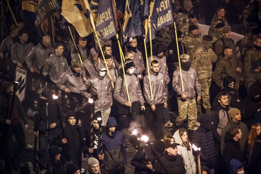 Футбольні фани можуть балотуватися до Ради