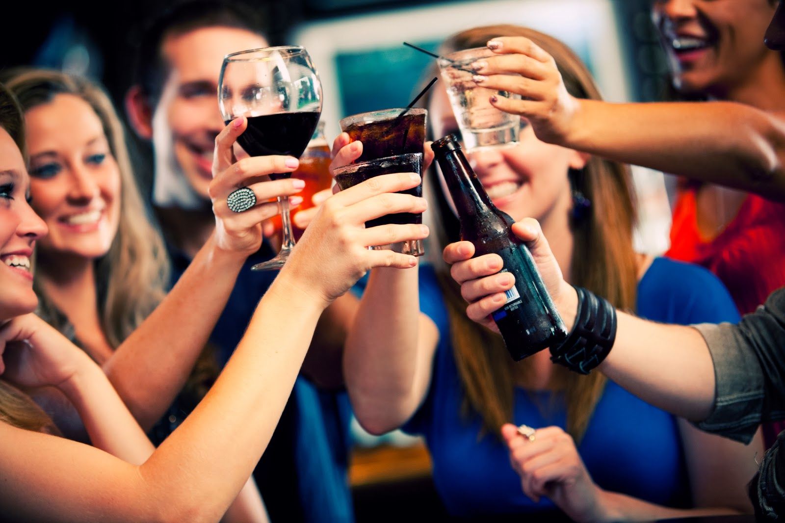 У Лос-Анджелесі з'явиться бар для красенів та красунь