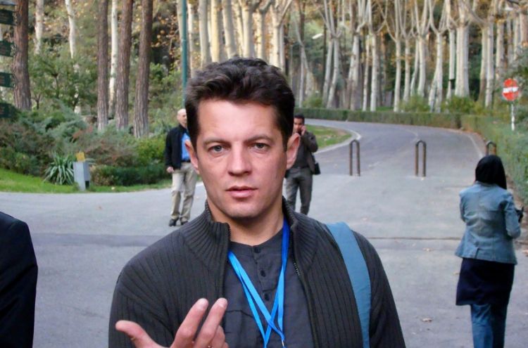 У Путіна прокоментували затримання журналіста Сущенка - фото 1