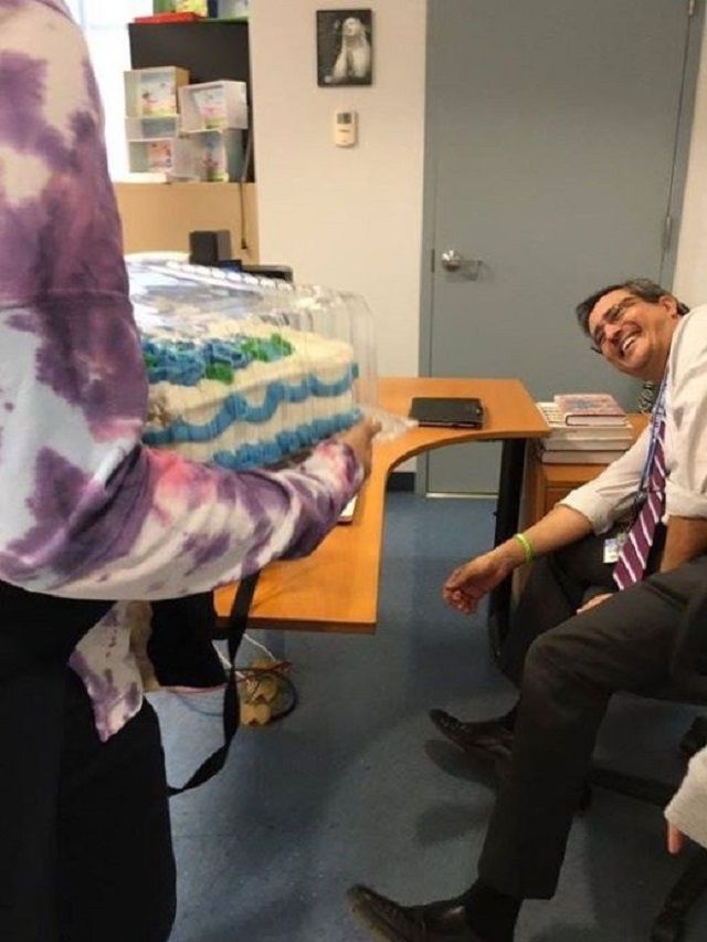 Студентка зворушила викладача своїм вибаченням - фото 107396