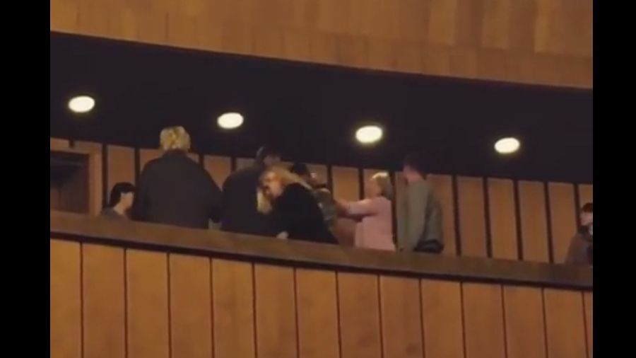 "Антимайданівка" вдарила АТОвця молотком по голові - фото 1