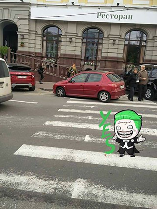 У Києві з’явився Робін Гуд, який спускає шини нечемним водіям - фото 111848