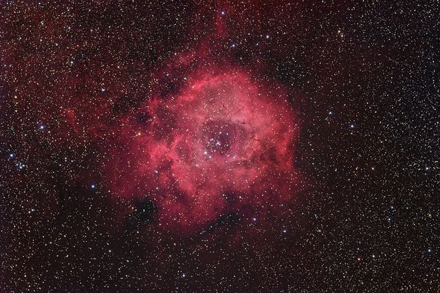 Астрономи відкрили унікальну галактику у формі троянди
 - фото 113723