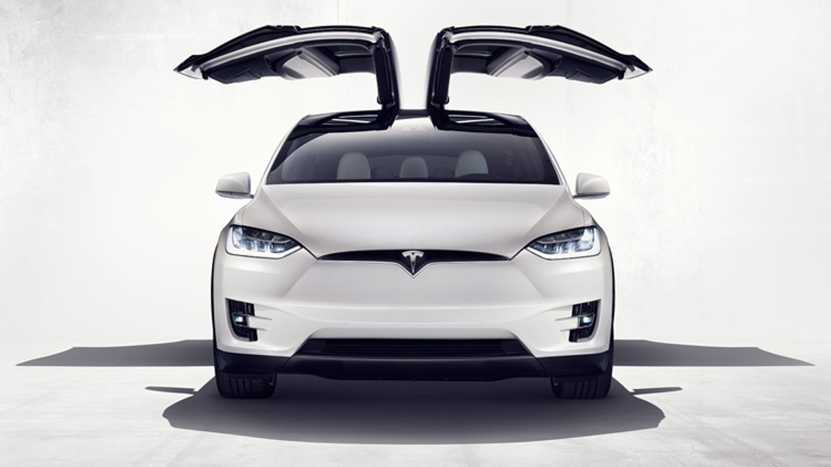 Tesla Model X - фото 1