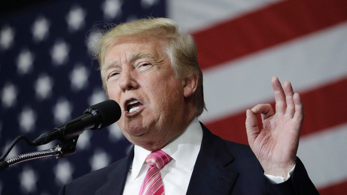 Трамп жорстко спародіював Клінтон - фото 1