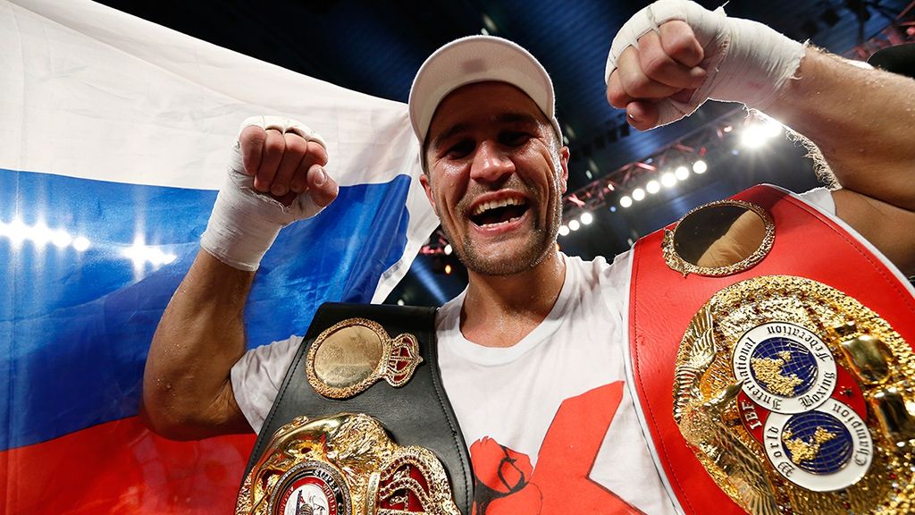 Знаменитий російський боксер похвалився футболкою з гербом України: фотофакт