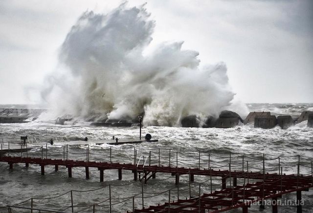 У мережі показали вражаючі фото одеського шторму - фото 109974