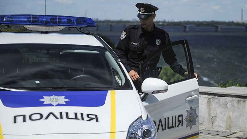 Поліція готує нові правила зупинки авто: що треба знати