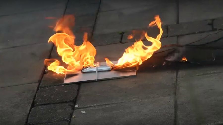 Вчені показали, чому вибухали Samsung Galaxy Note 7