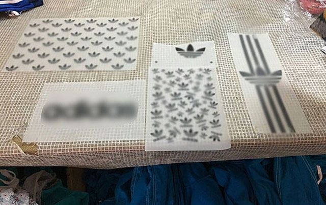 У Горішніх Плавнях підпільно шили Adibas на 2 мільйони - фото 108199