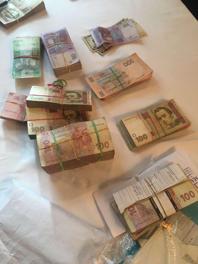 Гроші - фото 122599