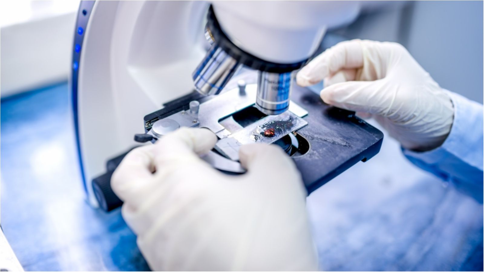 Вчені підтвердили, що застуда вбиває ракові клітини