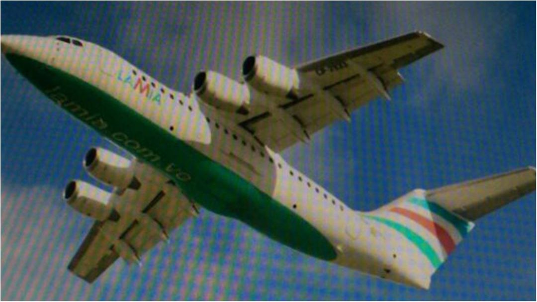 Падіння літака в Колумбії - фото 1