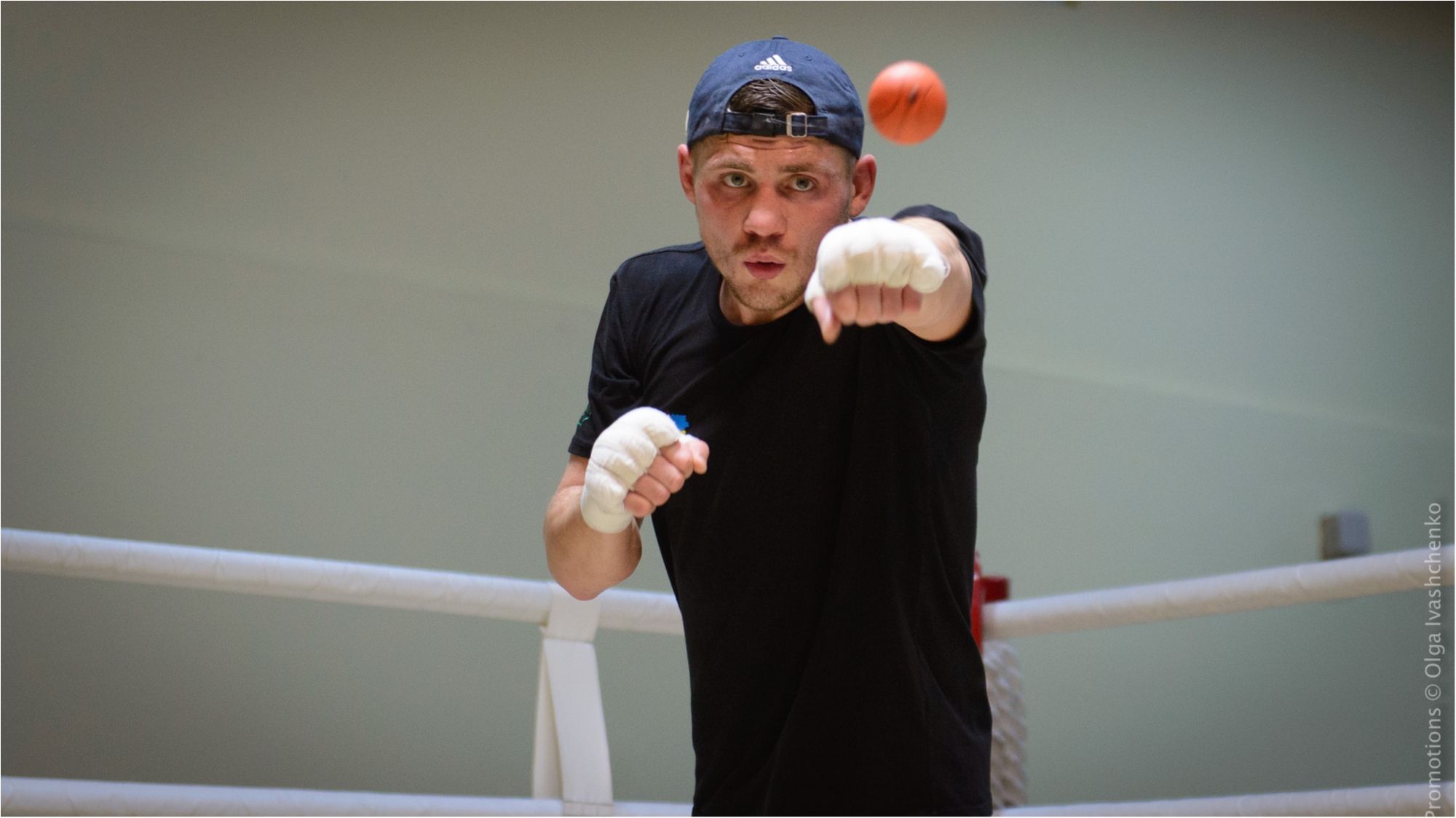 Берінчик оригінально привітав Ломаченка з перемогою