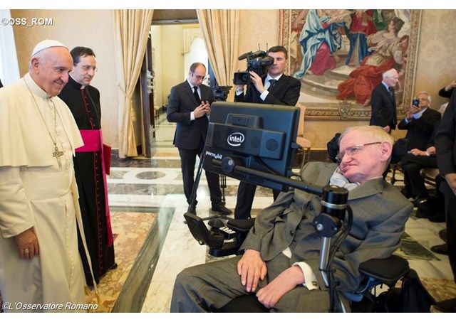 З'явилося відео зустрічі Папи Франциска з Хокінгом