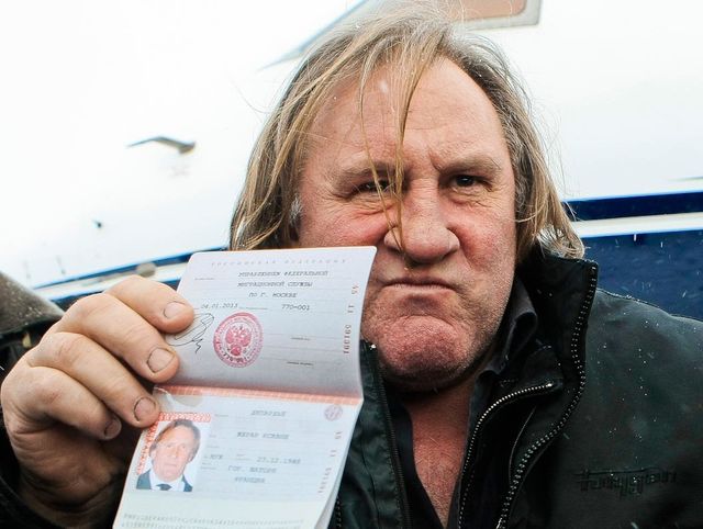 Іронія дня: Сігал у черзі на російську пенсію
 - фото 115828