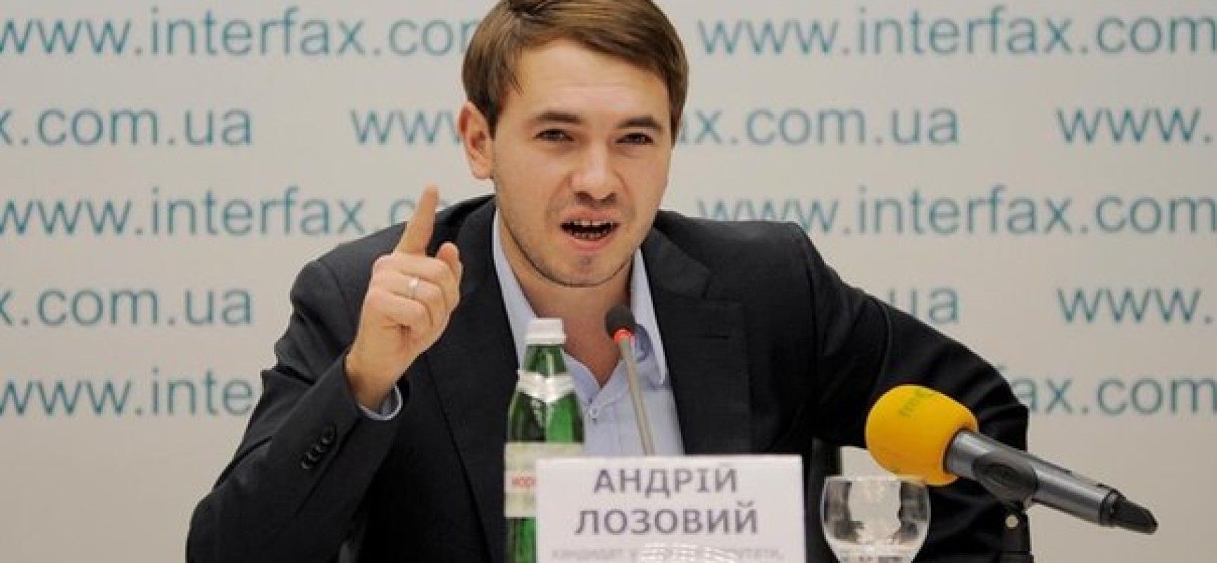 Лозовий не тримає гроші у банку через свою бабусю - фото 1