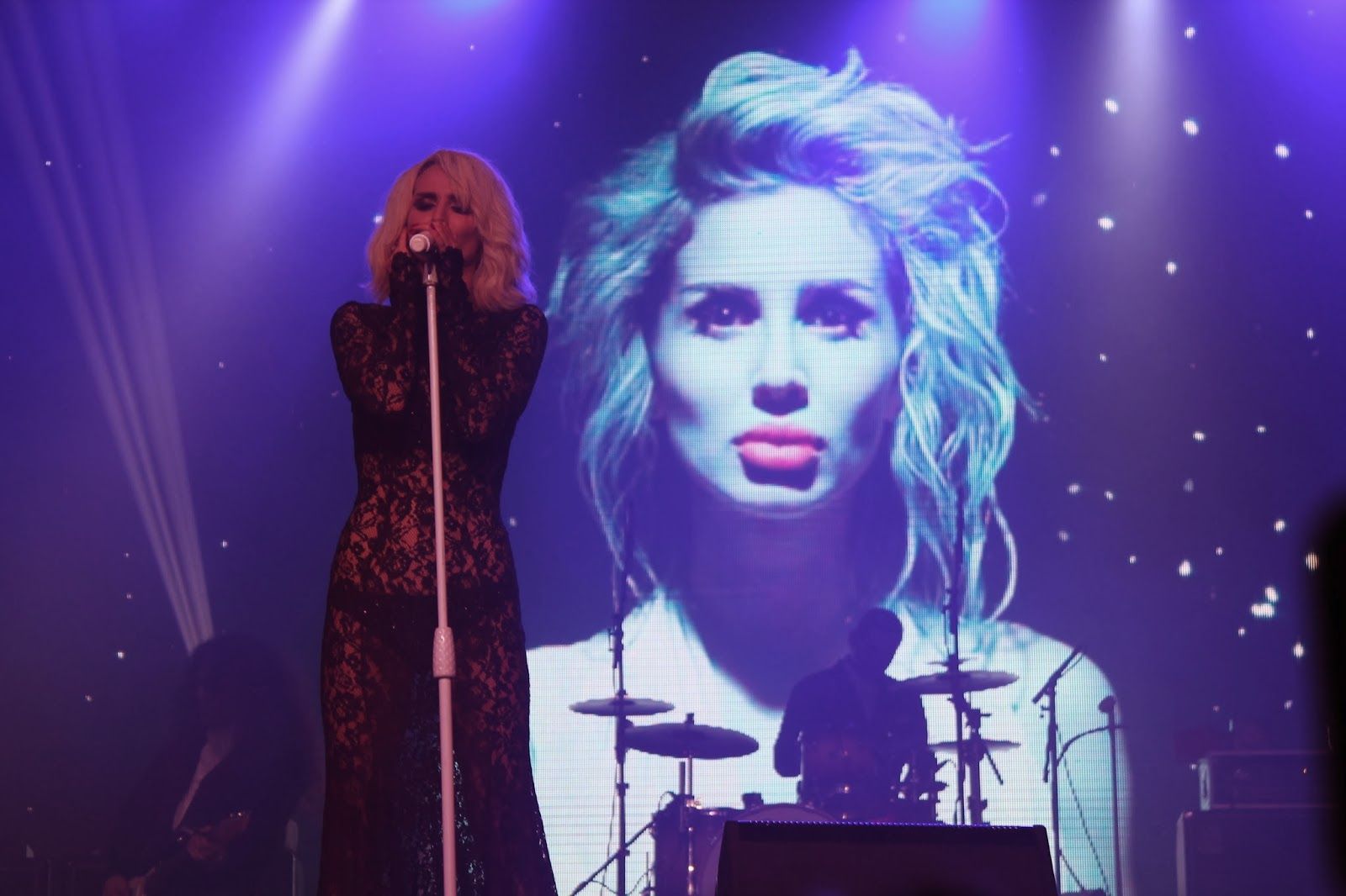 На фанатів Світлани Лободи напали перед її концертом