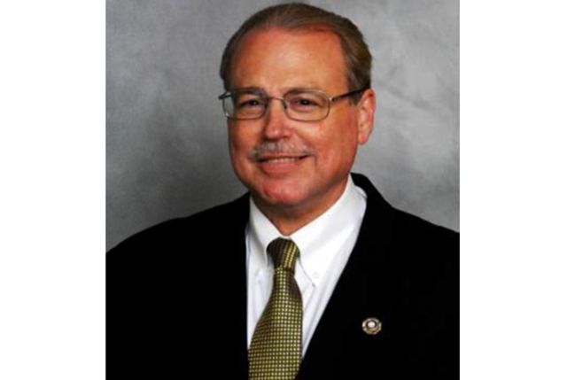 Вибори в Каліфорнії виграв мертвий кандидат