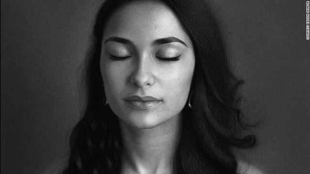 Художник малює портрети, які не відрізниш від фотографій - фото 122865