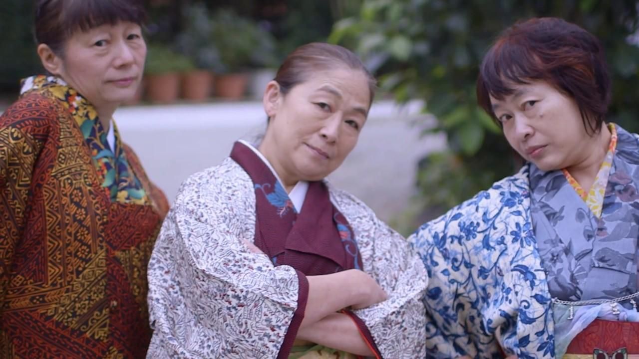 Японські бабусі в кімоно станцювали хіп-хоп