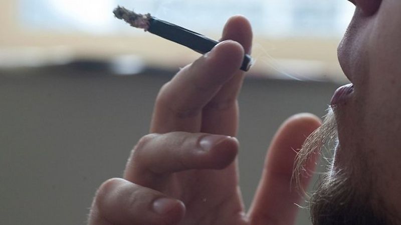 Куріння на балконі - фото 1