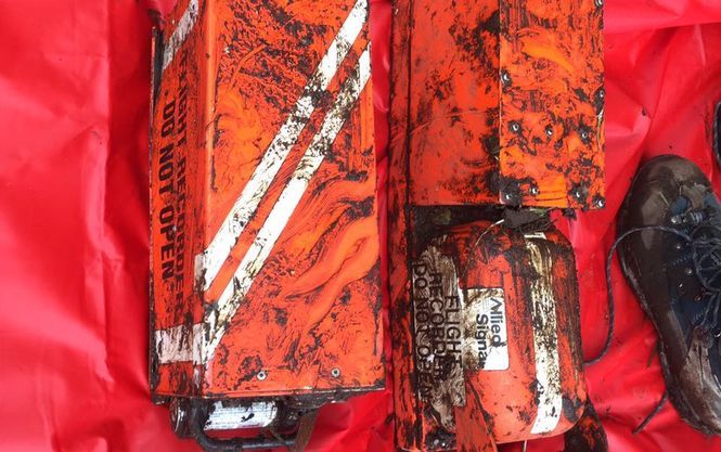 Вдалось знайти "чорні скриньки" літака, що розбився в Колумбії